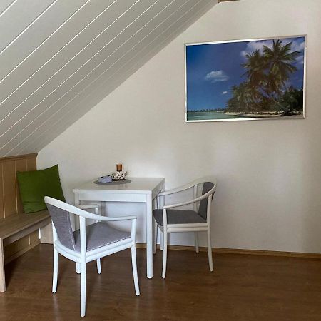 Cozy Apartment In Merlsheim With Garden Nieheim Kültér fotó
