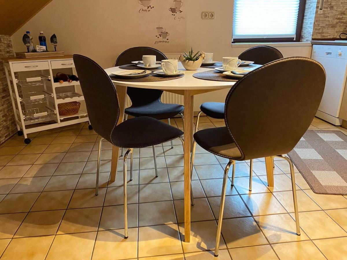 Cozy Apartment In Merlsheim With Garden Nieheim Kültér fotó